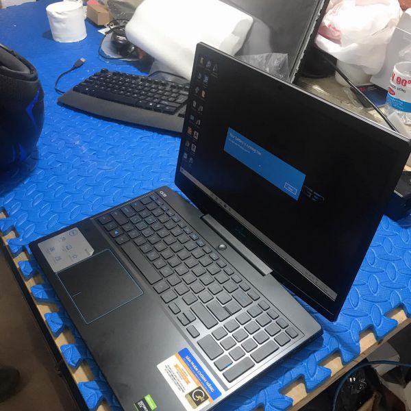 Laptop Dell G3-3590