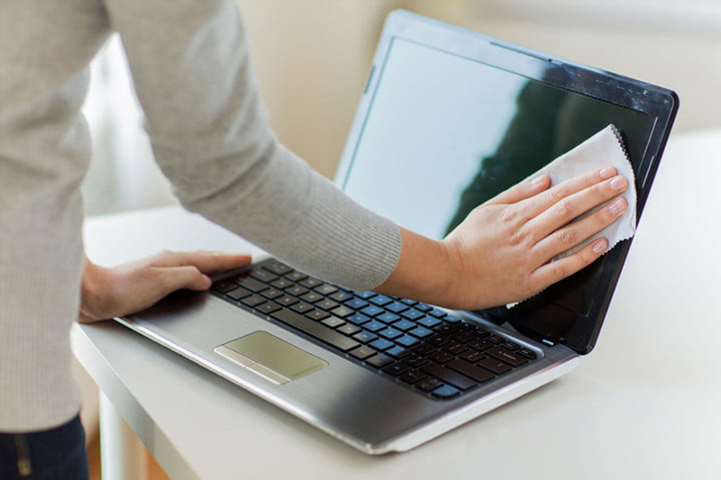 Vệ sinh laptop của bạn