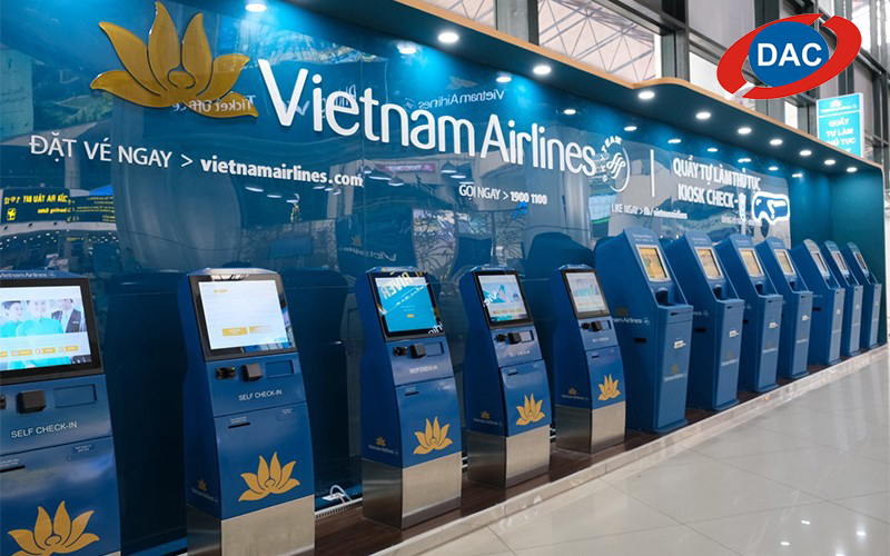 Máy tính tra cứu thông tin Kiosk ở sân bay