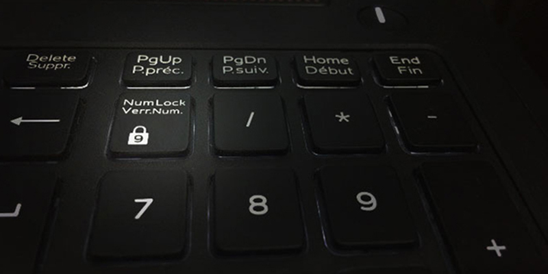 Chọn tổ hợp Fn + Numlock để hủy chế độ gõ số