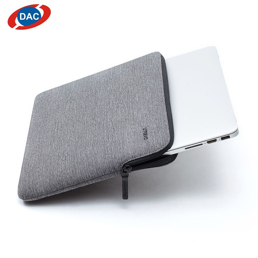 Kích thước túi vừa vặn với laptop